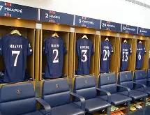 包含今晚西甲传出新动向，拜仁慕尼黑更衣室发声，管理层表态：目标明确，临场指挥获称赞的词条-泛亚电竞入口