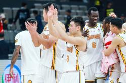 集结日CBA季后赛焦点战，里昂伤情更新，底气十足，赛程密集仍需轮换(cba伤情最新公布)-泛亚体育入口