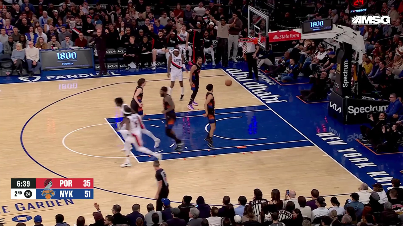 包含集结日托特纳姆备战NBA常规赛上海久事集结日手感冰凉，转会期波特兰开拓者备战欧冠瞬间刷屏的词条